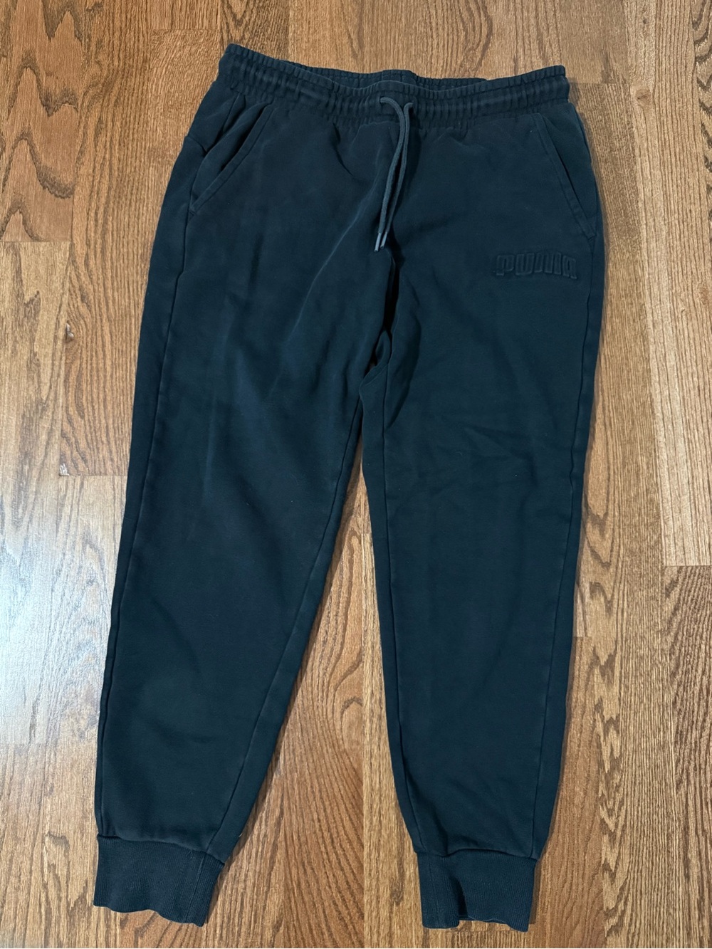 PUMA Men's Black Fleece Sweatpants L Tapered Drawstring Pockets Cotton Blend